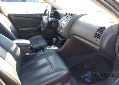 2010 Nissan Altima 2.5 S z USA, uszkodzony, nr VIN 1N4AL2AP0AN525783